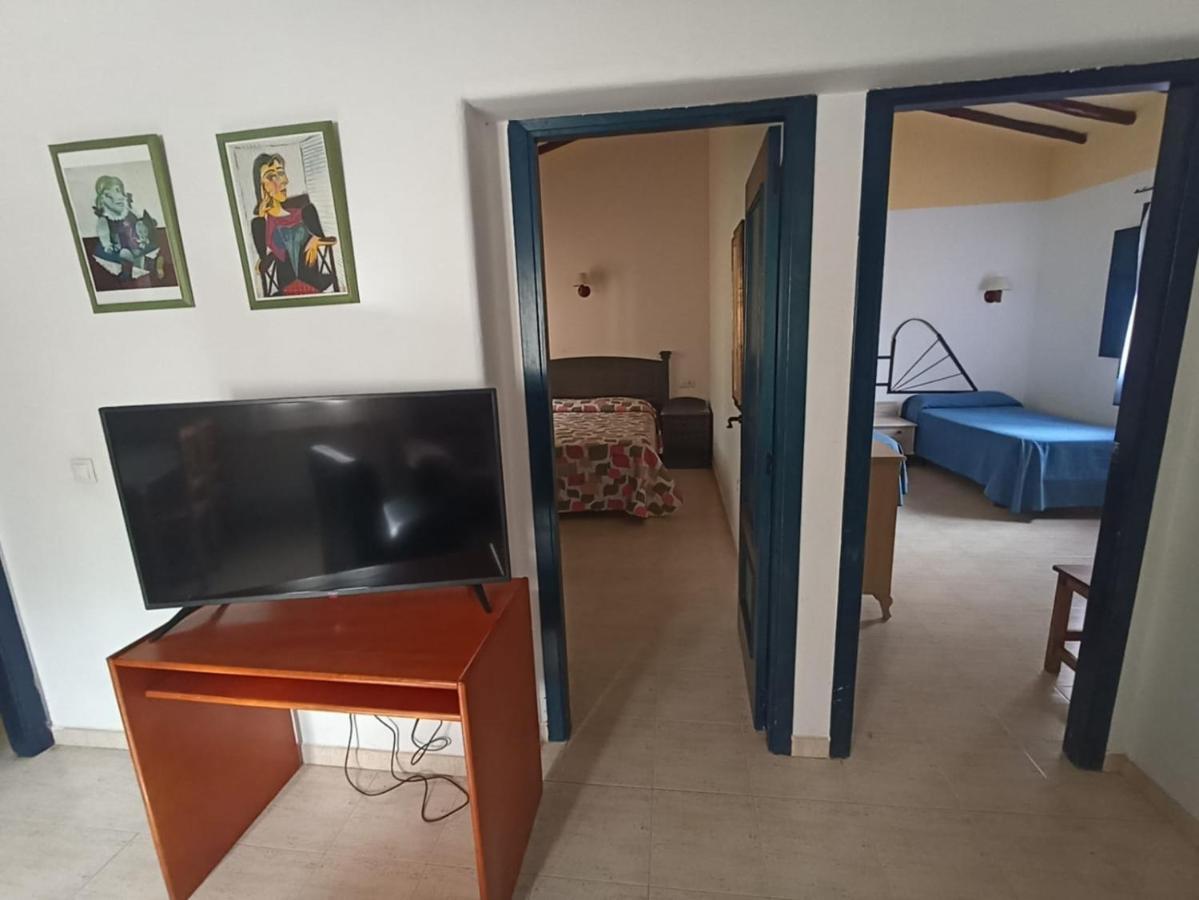 Complejo Aldea Vetonia Check Out Hasta Las 20H Parque De Mascotas Zonas Infantiles Ideal Grupos Parejas Familias Informate Apertura Piscina 1 De Mayo แอร์วาส ภายนอก รูปภาพ