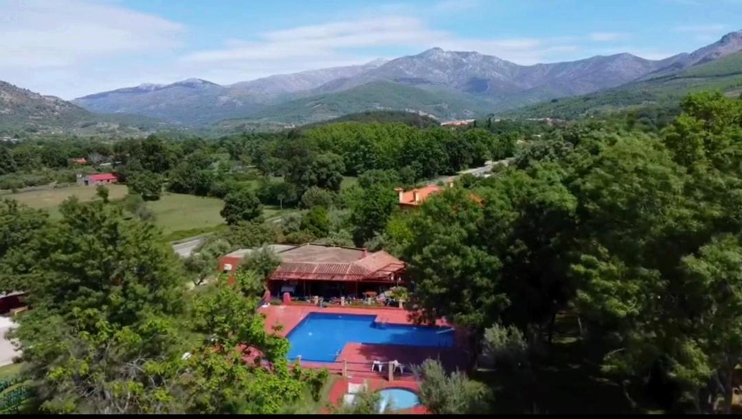 Complejo Aldea Vetonia Check Out Hasta Las 20H Parque De Mascotas Zonas Infantiles Ideal Grupos Parejas Familias Informate Apertura Piscina 1 De Mayo แอร์วาส ภายนอก รูปภาพ