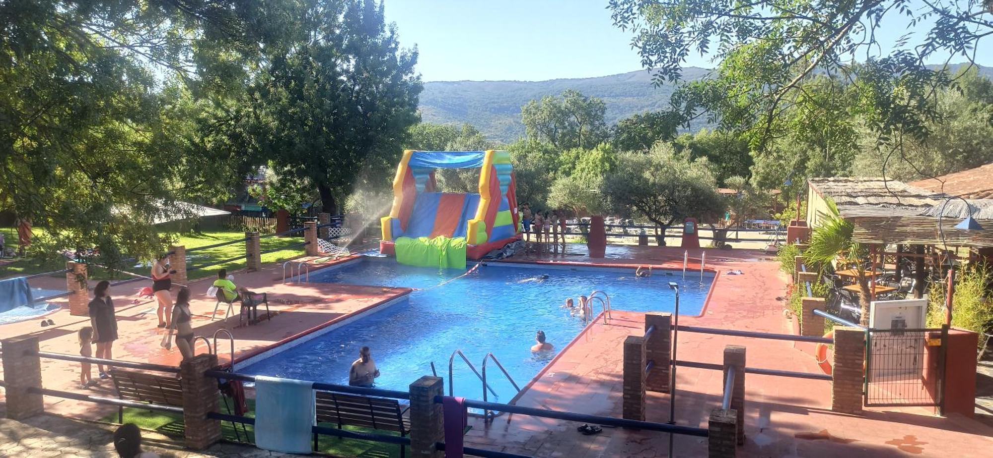 Complejo Aldea Vetonia Check Out Hasta Las 20H Parque De Mascotas Zonas Infantiles Ideal Grupos Parejas Familias Informate Apertura Piscina 1 De Mayo แอร์วาส ภายนอก รูปภาพ