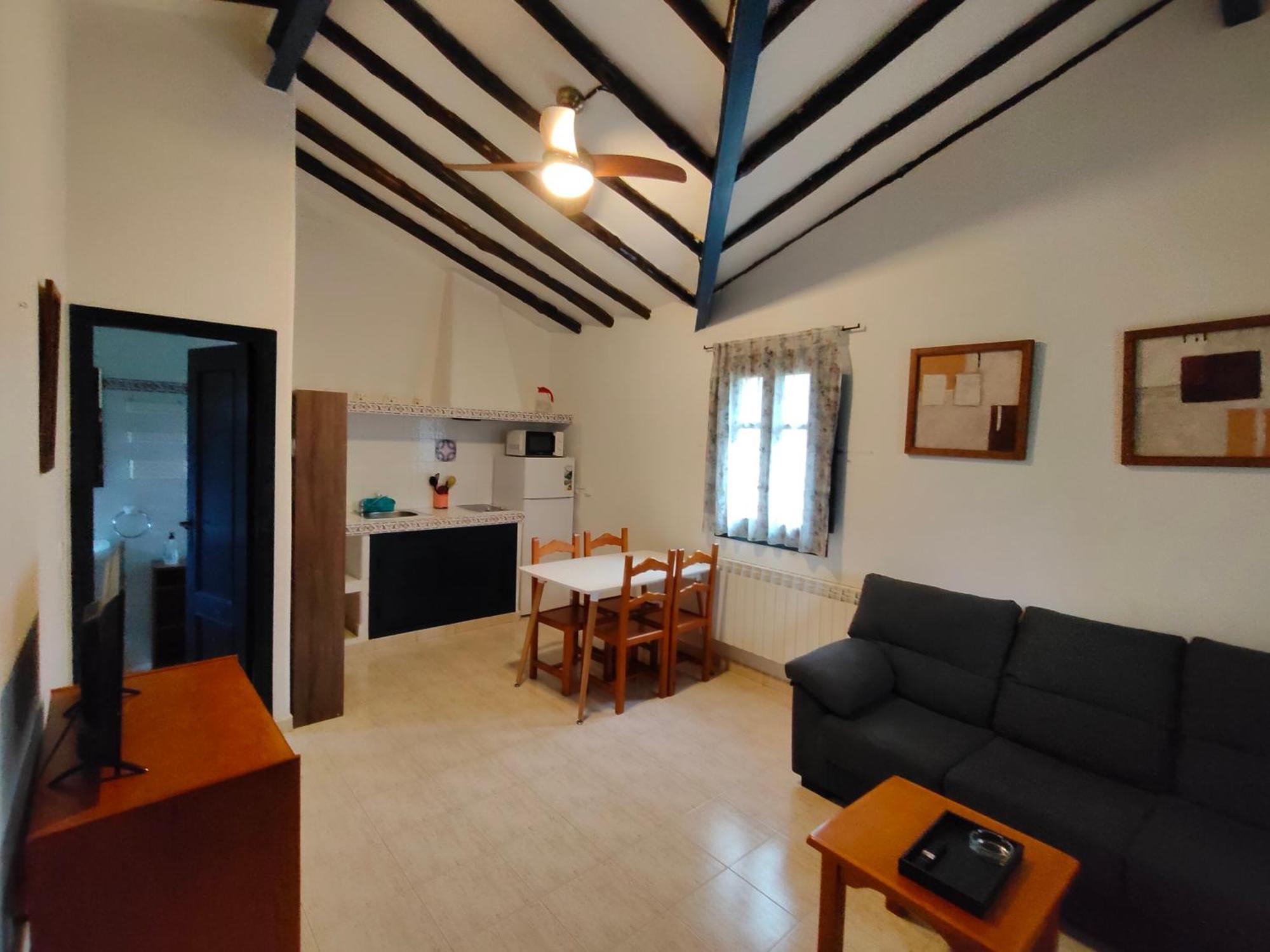 Complejo Aldea Vetonia Check Out Hasta Las 20H Parque De Mascotas Zonas Infantiles Ideal Grupos Parejas Familias Informate Apertura Piscina 1 De Mayo แอร์วาส ภายนอก รูปภาพ